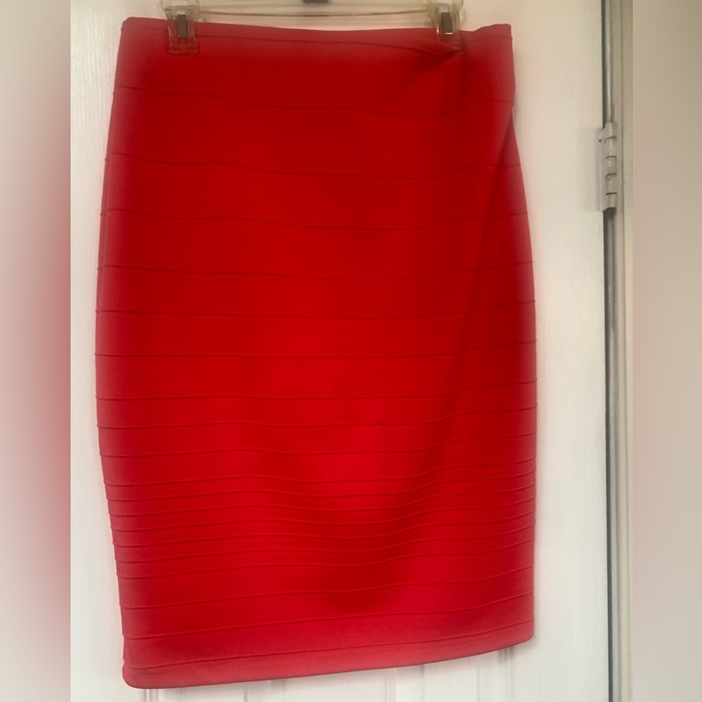 Beautiful apple red pull on pencil skirt Worn once no pulls or snags